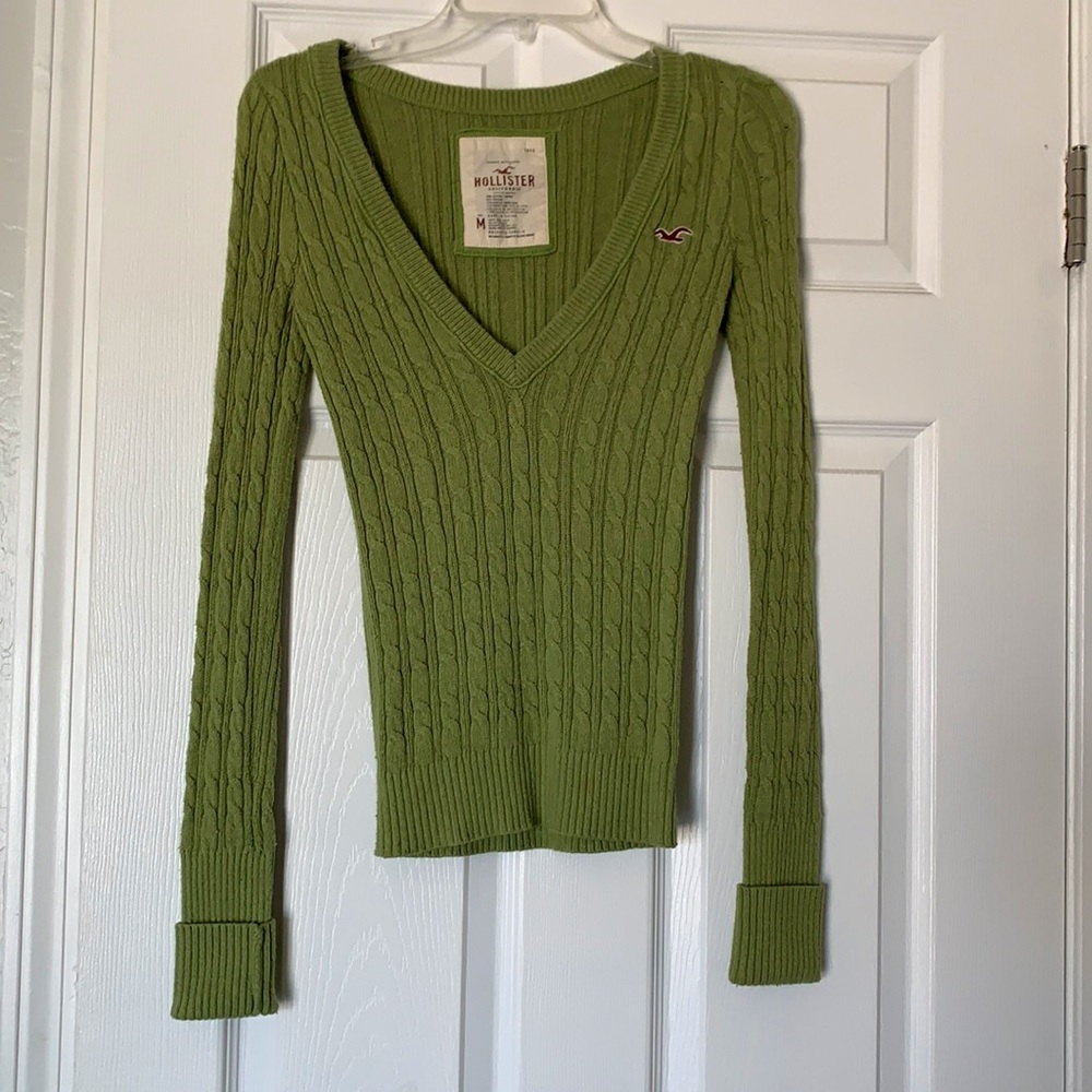 Hollister sweater